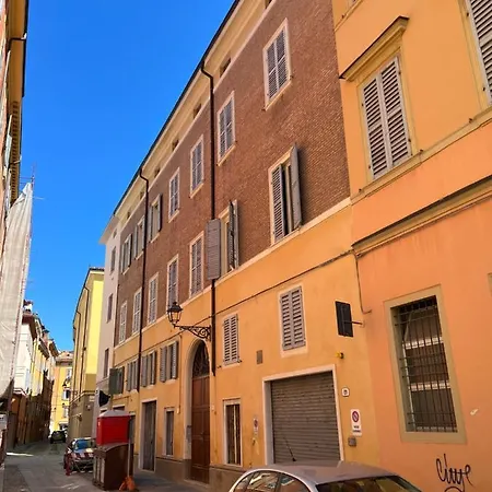 La Mansarda In Centro Modène
