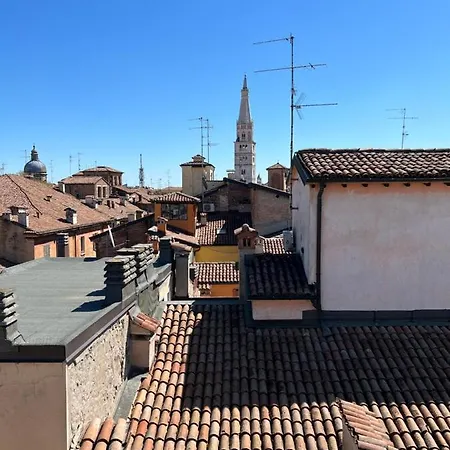 La Mansarda In Centro Appartement Modène